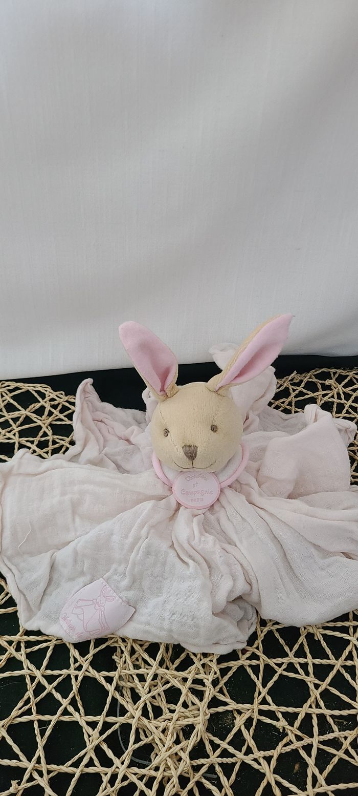 Doudou lapin DOUDOU ET COMPAGNIE L'ange rose créateurs de rêve GM