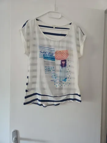 Tee-shirt manche courte été femme blanc motifs marinière TBE taille M grain de malice