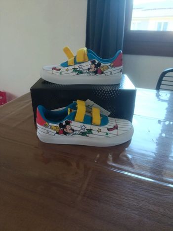Baskets a scratch adidas mickey