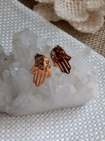 Boucles d'oreilles amulettes mains