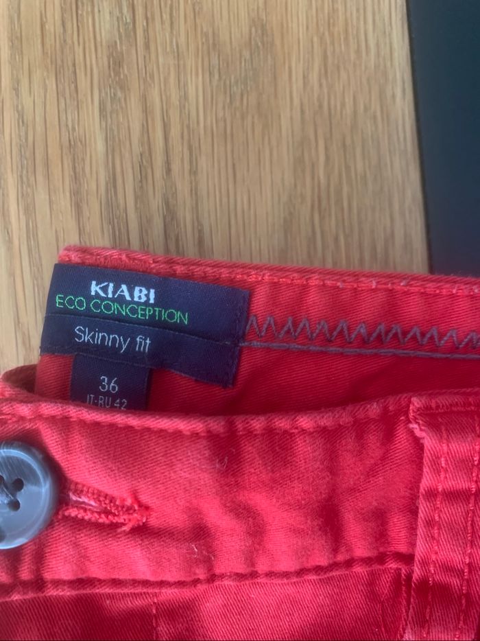 Lot chinos taille 36