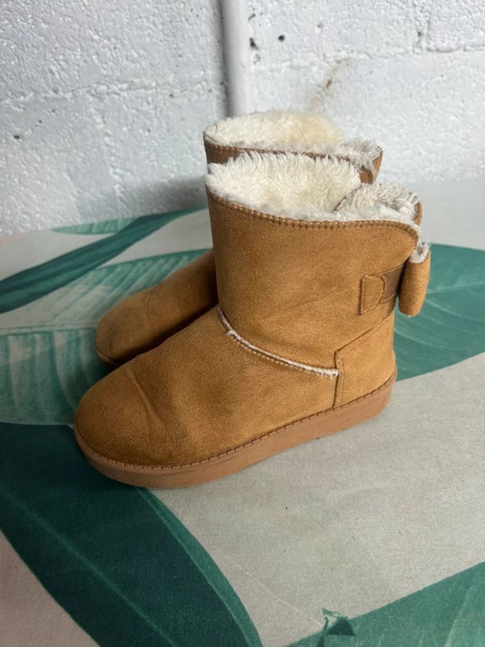 Bottes fourres en daim calme taille 29 - photo numéro 3