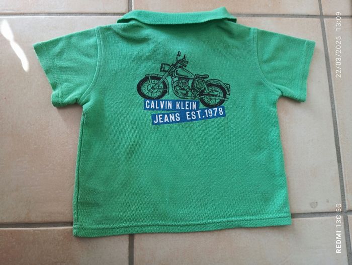Polo Calvin Klein taille 2 ans - photo numéro 3