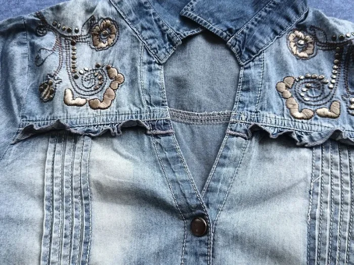 Chemise jean vintage y2k ,No Excuses ,coupe droite et longue ,col en V ouvert 100 % coton - photo numéro 9