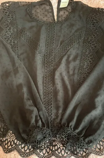Chemise noire dentelle