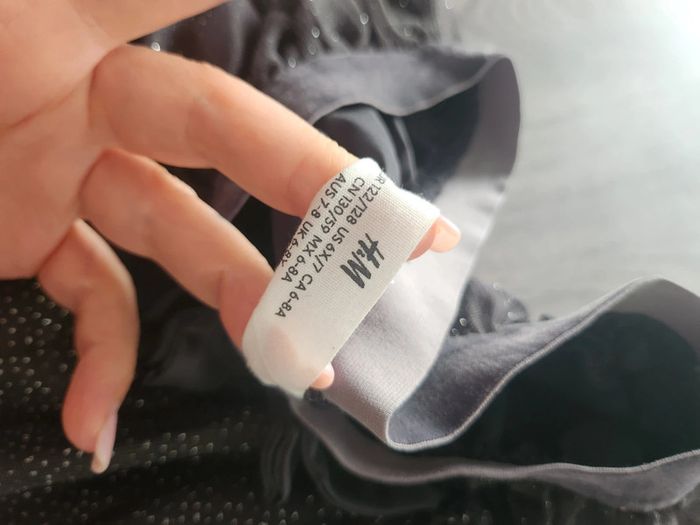 Jupe à volant pailletée H&M - photo numéro 2
