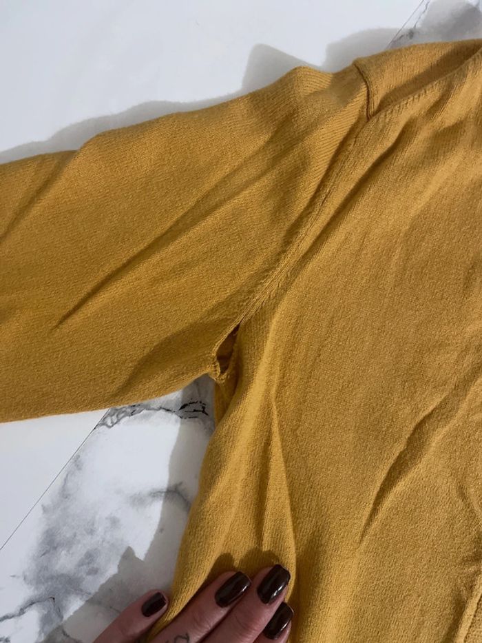 Lot tee-shirts et gilet - photo numéro 3