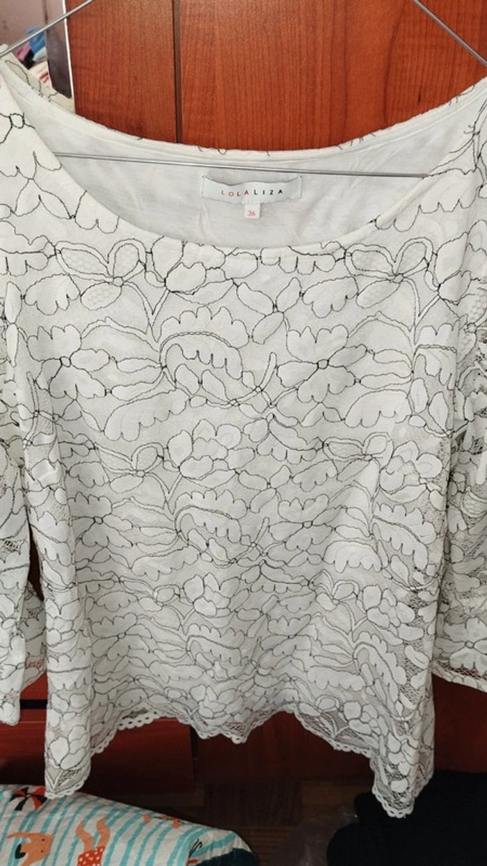 Top femme effet dentelle