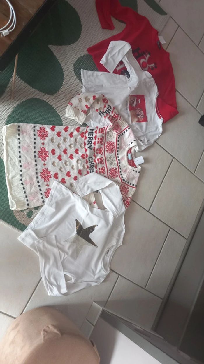 Lot de vêtements fille noel 8 ans bon état