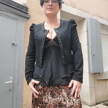 Superbe veste de fêtes M