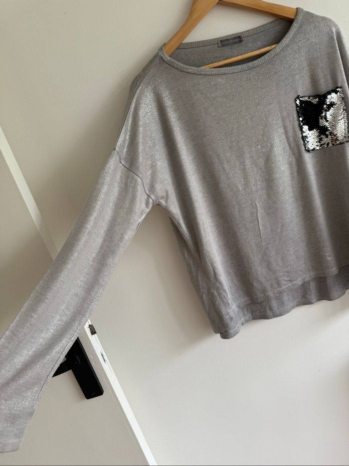 Blouse manches longues gris argenté avec strass made in italy taille 40 L - photo numéro 2
