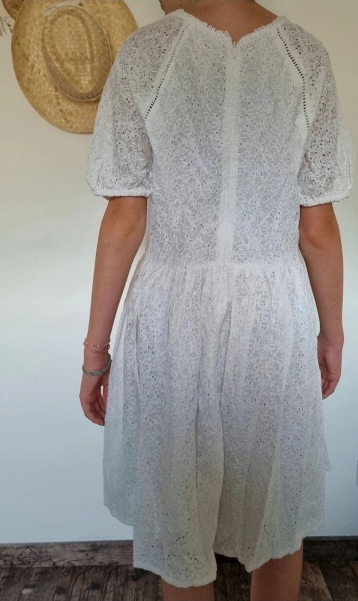Robe blanche + T-shirt Levi's 14 ans - photo numéro 6