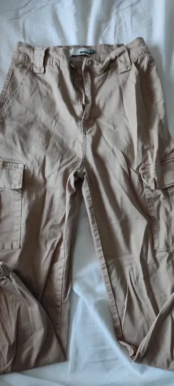 Pantalon avec poche sur les côté femme