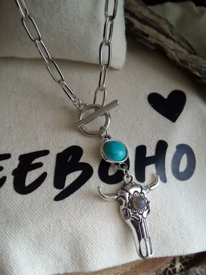 Collier pendentif tête de vache avec pierre de Labradorite - photo numéro 2