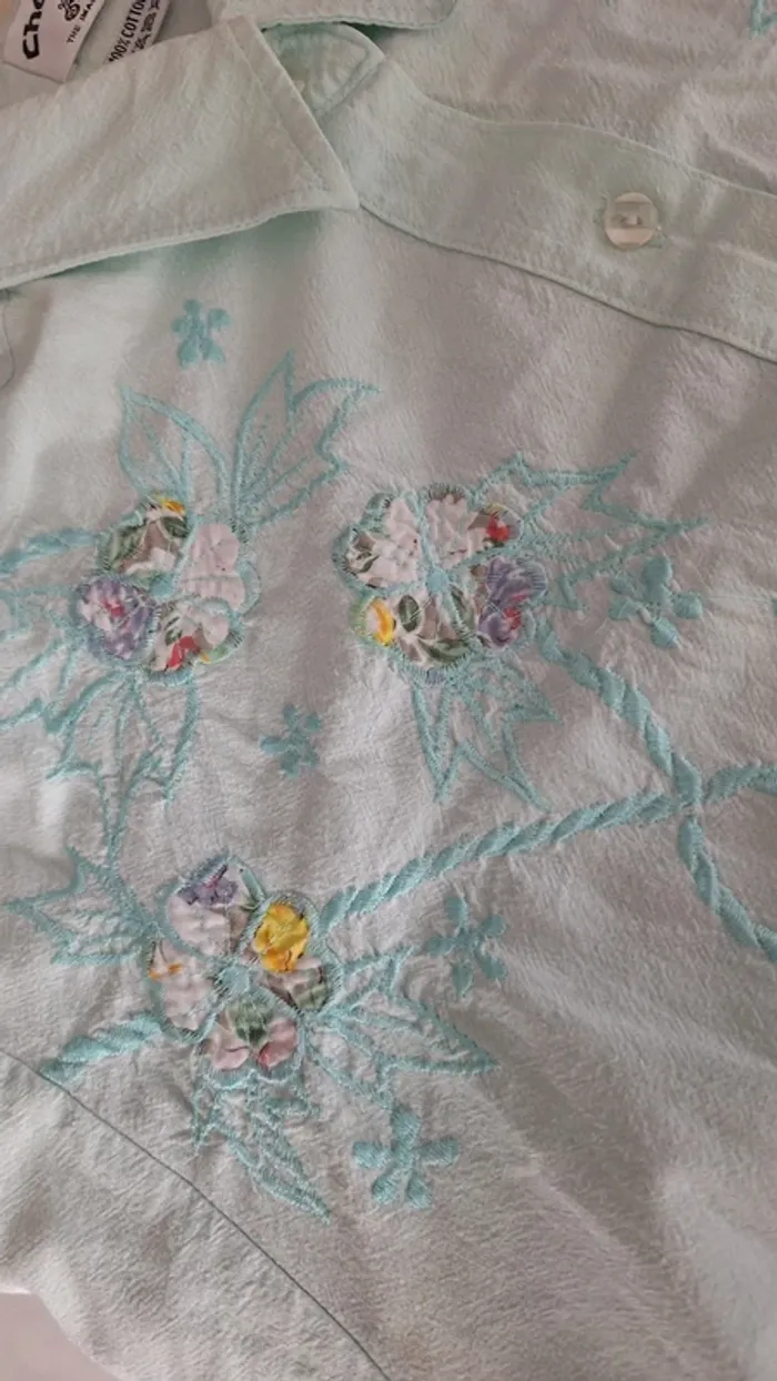 Chemise qualité vintage brodée fleurs 44 / 46 - photo numéro 4