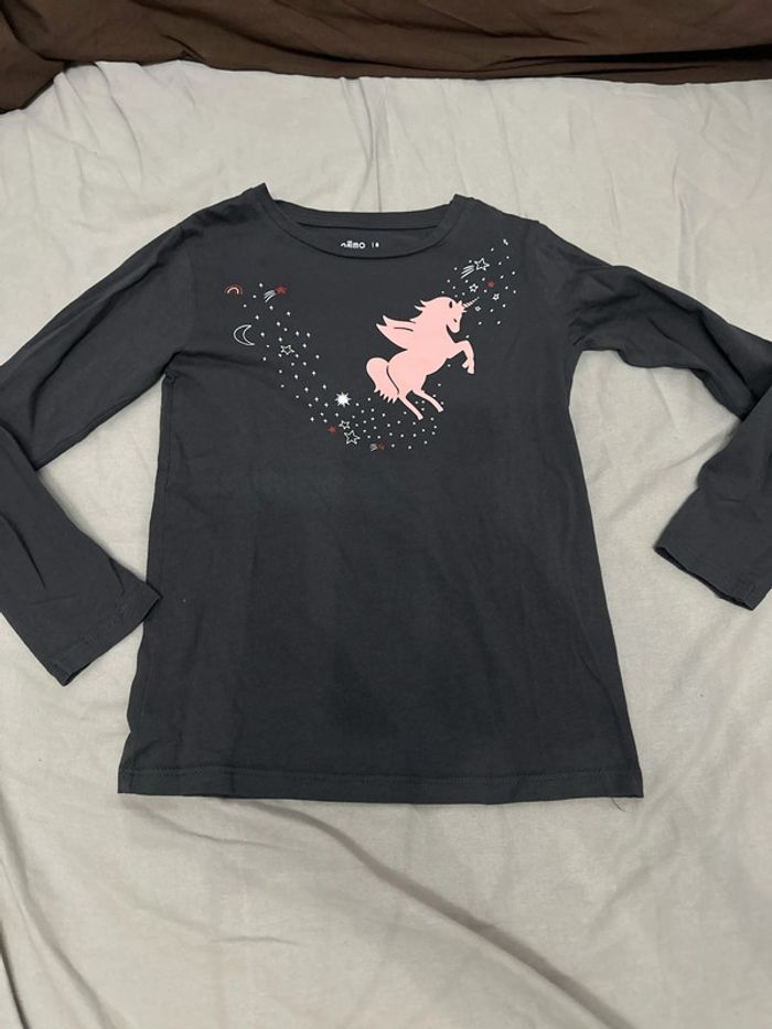 Tee shirt