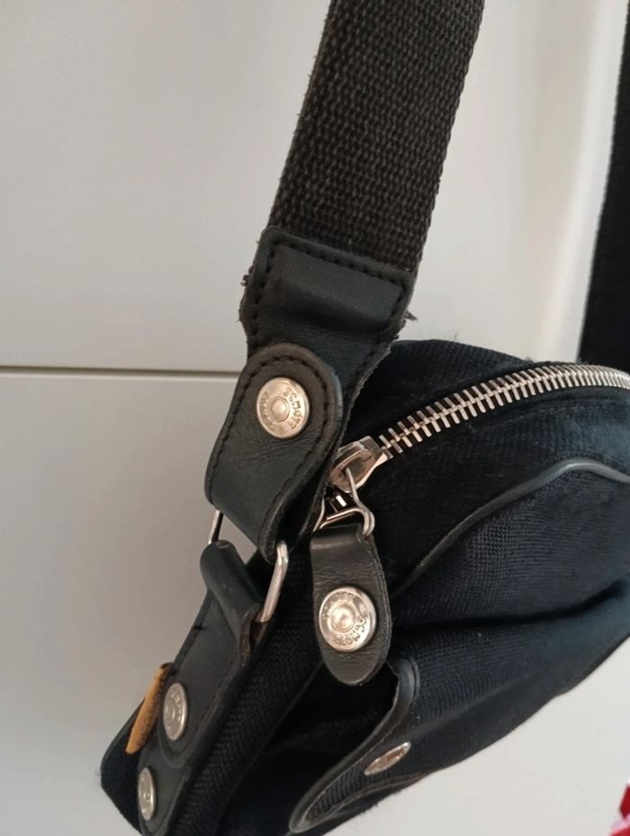 Sac bandoulière en tissus détails cuir  
De la gamme perfecto by Schott - photo numéro 5