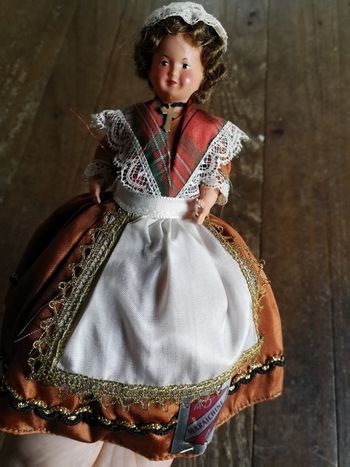 Poupée de collection AD Maraichine