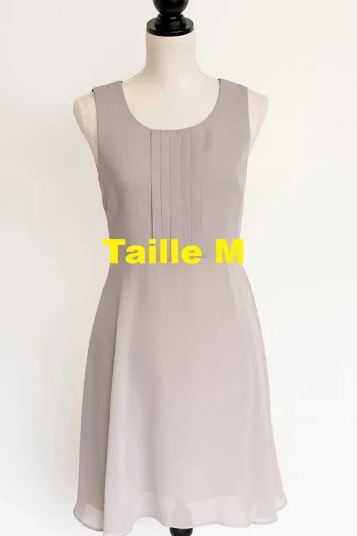 Robe beige voile semi transparent Vero Moda Taille M