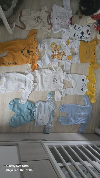 Lot vêtements 1 mois