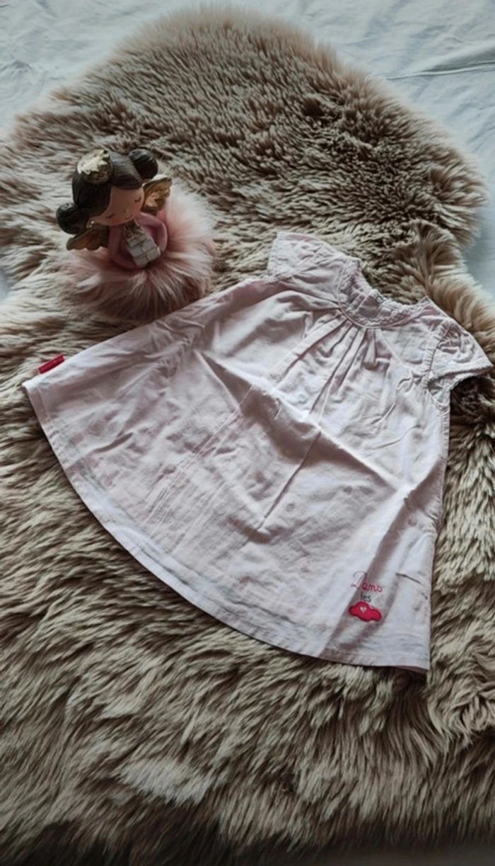 Robe rose sucre d’orge 3 mois