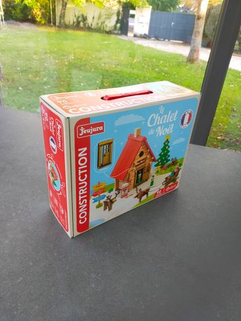 Jeujura châlet de Noël neuf.