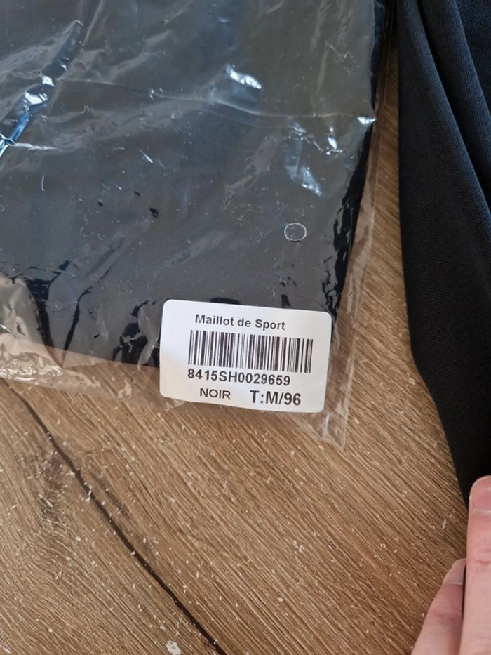Lot de 2 maillots de sport noir - photo numéro 4
