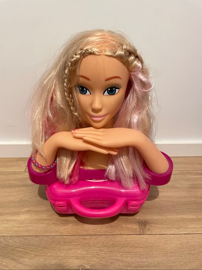 Tête à coiffer Barbie avec mallette d’accessoires - photo numéro 3
