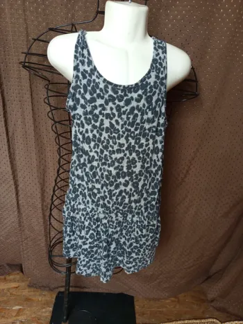 Combinaison short taille 10/11ans
