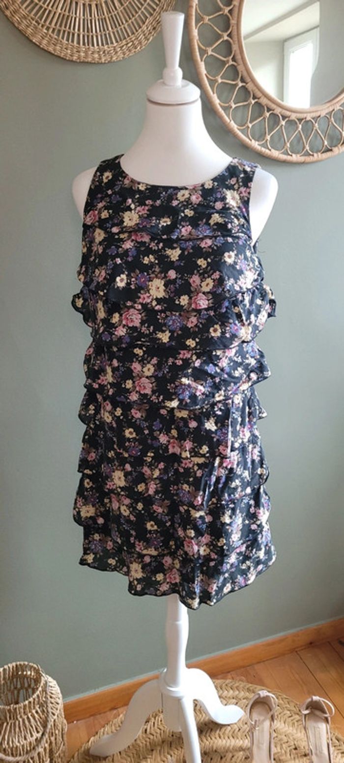 Jolie robe J Arggido Taille M Parfait état - photo numéro 2