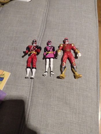 Lot de 3 power rangers