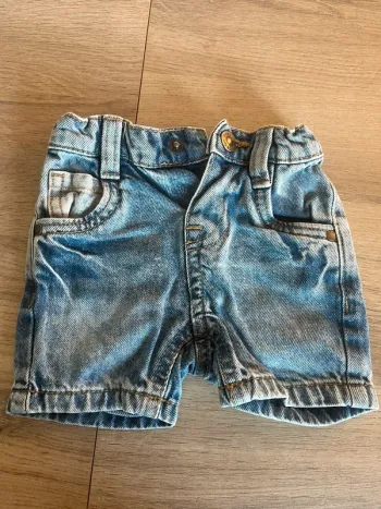 Short bébé garçon