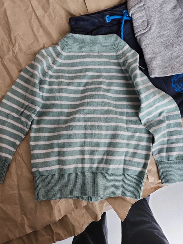 Lot 3 shorts 1 gilet - photo numéro 4