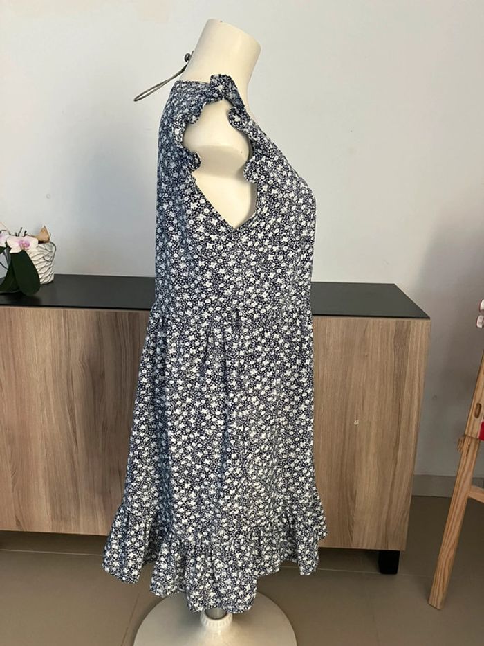 Robe fluide fleuri taille M . PM mère & fille - photo numéro 3