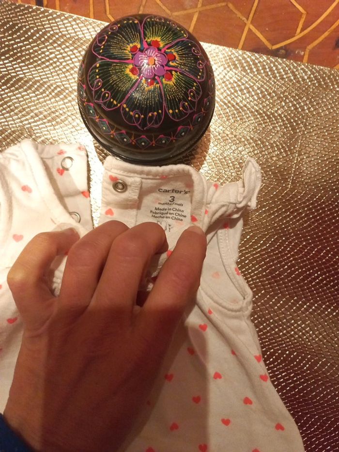 Beau body blanc à cœurs jusqu'à 3 mois - photo numéro 4