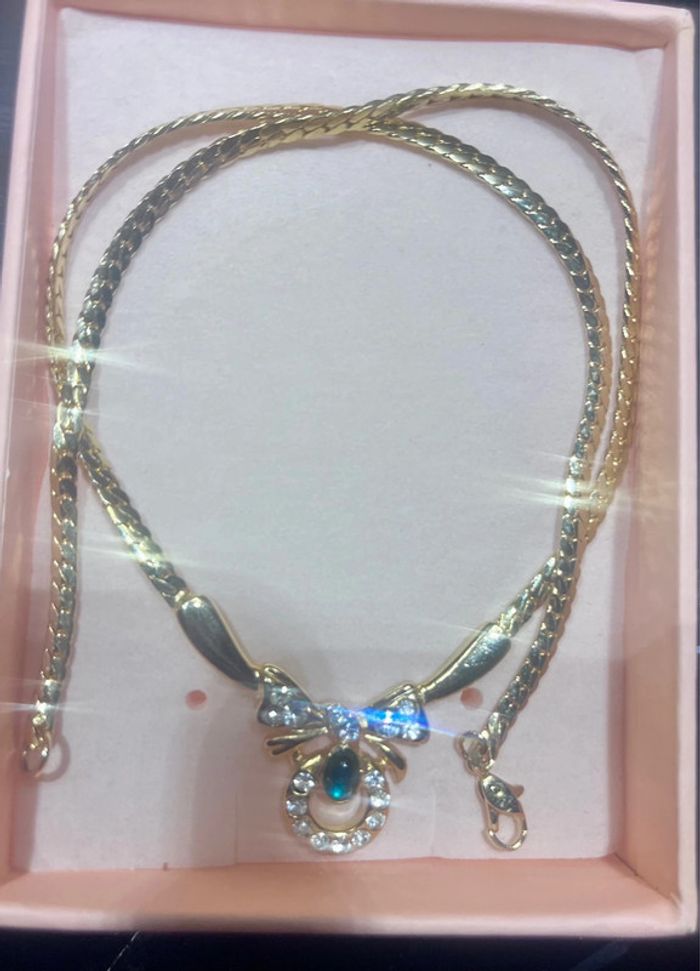 Collier ras de coup vintage