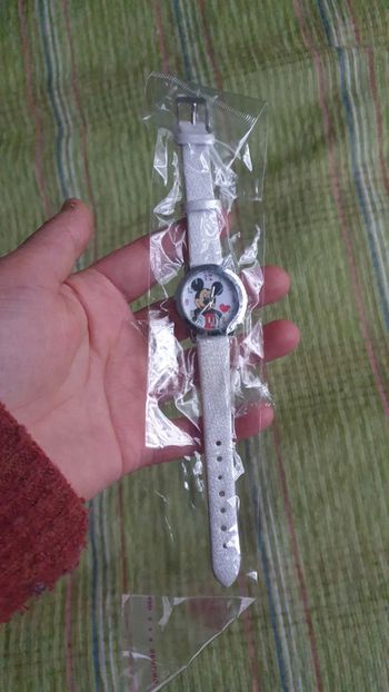 Montre neuve mickey