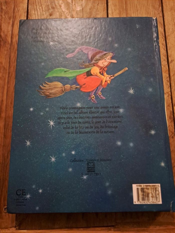 Livre enfants 365 Histoires - photo numéro 2