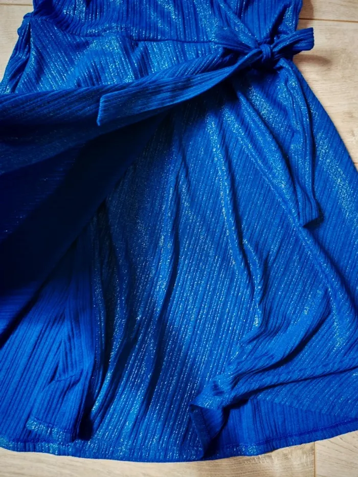 Robe bleu roi 40 cache cache portefeuille - photo numéro 4
