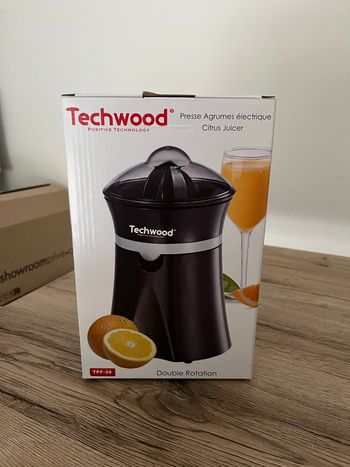 Presse fruits électrique