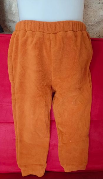 Pantalon polaire neuf 5 ans