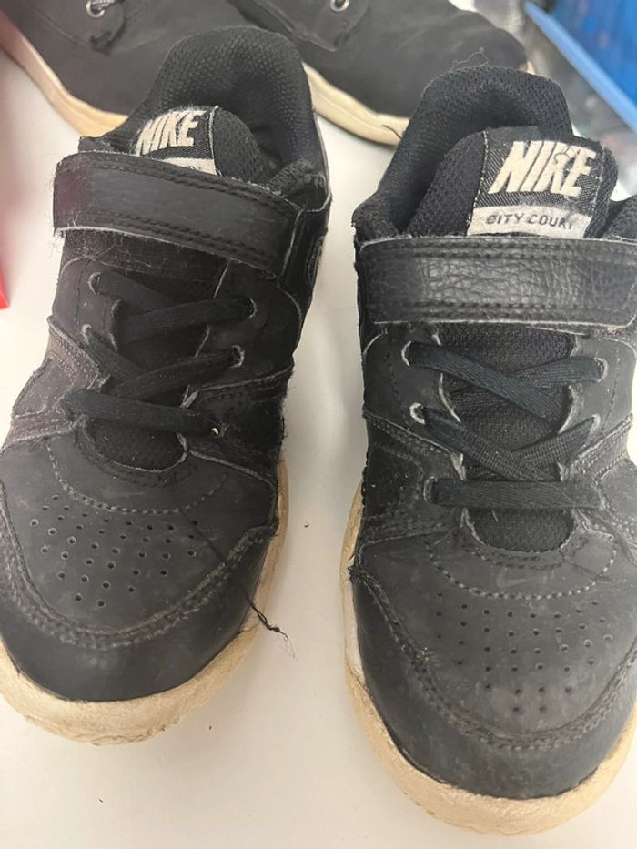 Lot de 5 paires de chaussures en 31 - photo numéro 5