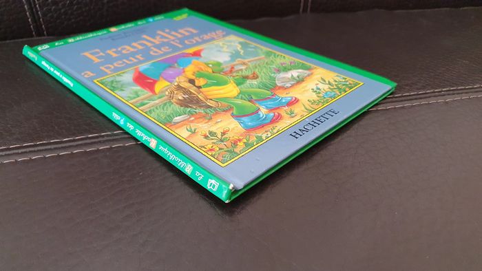Livre " Franklin a peur de l'orage " , collection la bibliothèque Hachette des Petits. - photo numéro 4