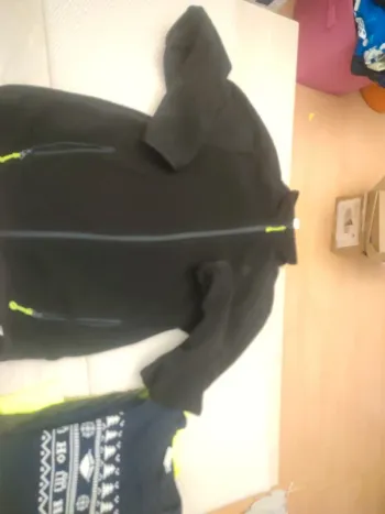 Polaire zip intégrale noir quechua 12/13 ans