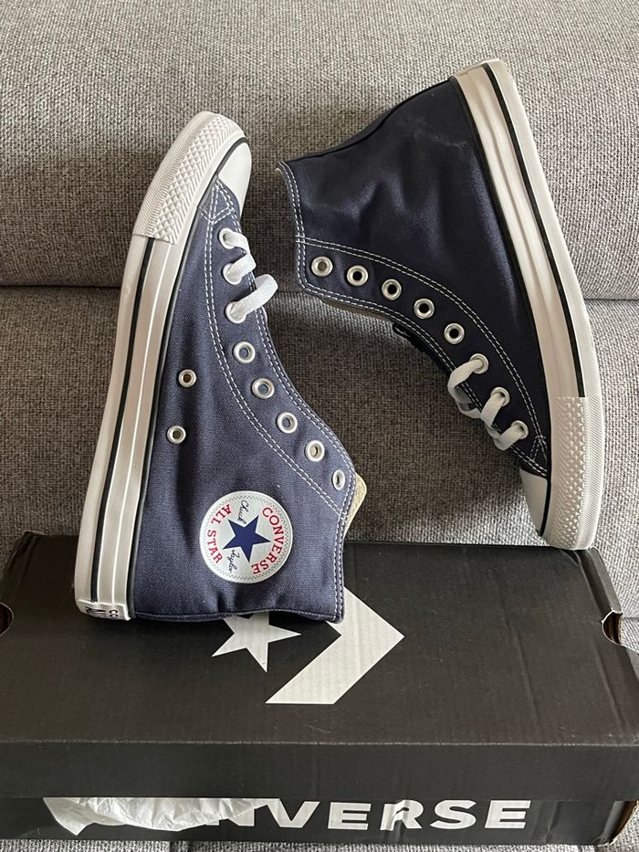 Converse montantes bleue marine 40 neuve - photo numéro 2