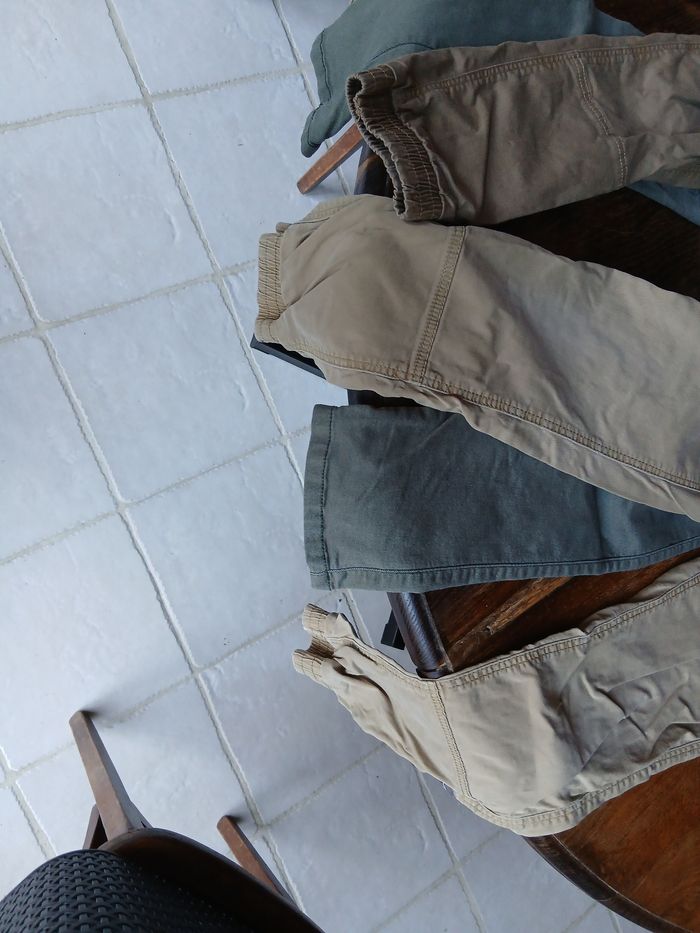 3 pantalons - photo numéro 2