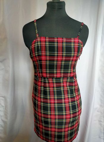 Robe à bretelles carreaux rouge – Don't Call Me Jennifer