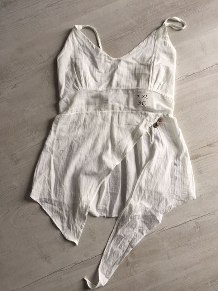 553-Haut blanc T XL extensible (38/42) NEUF - photo numéro 4