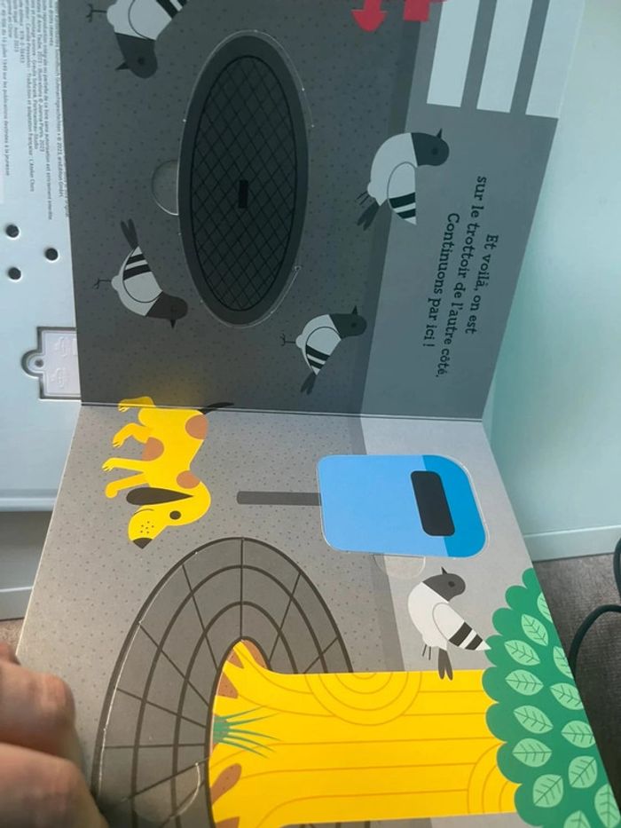 Livre à volets j’explore la ville neuf - photo numéro 4