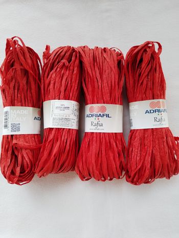 Lot de 4 écheveaux de fil Rafia Adriafil rouge vibrant 